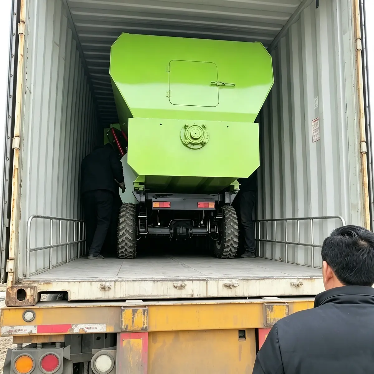 Three Wheel Horizontal Crushing Mixer — factory photo 13