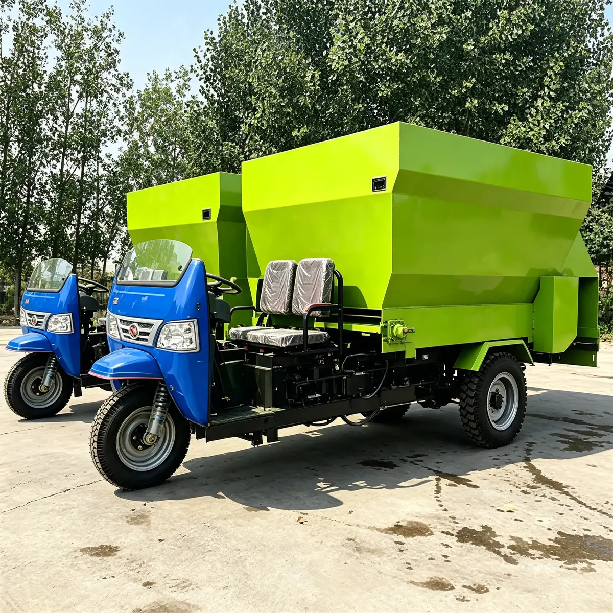 20 Type Three Wheel Feed Cart — factory photo 11