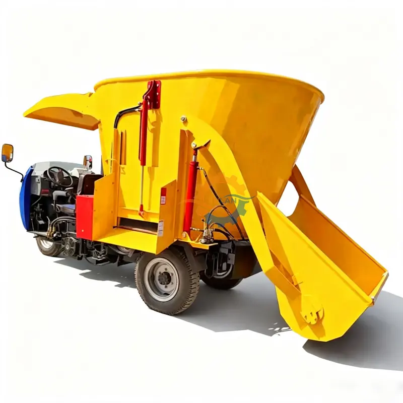 Three Wheel Vertical TMR Mixer Cart — factory photo 3