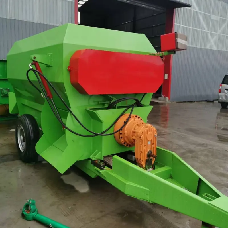 Tractor Traction Horizontal Feed Mixer — factory photo 14