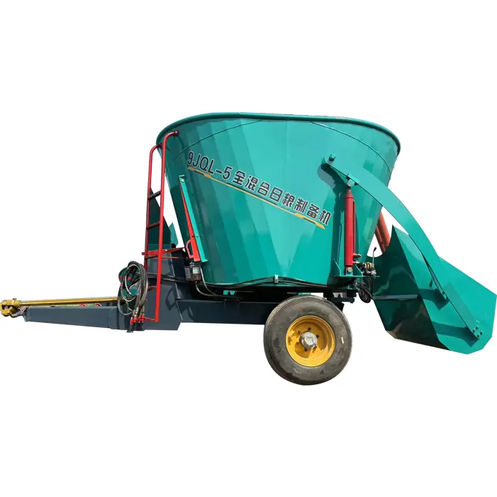 Tractor Pulled Vertical TMR Mixer — factory photo 6