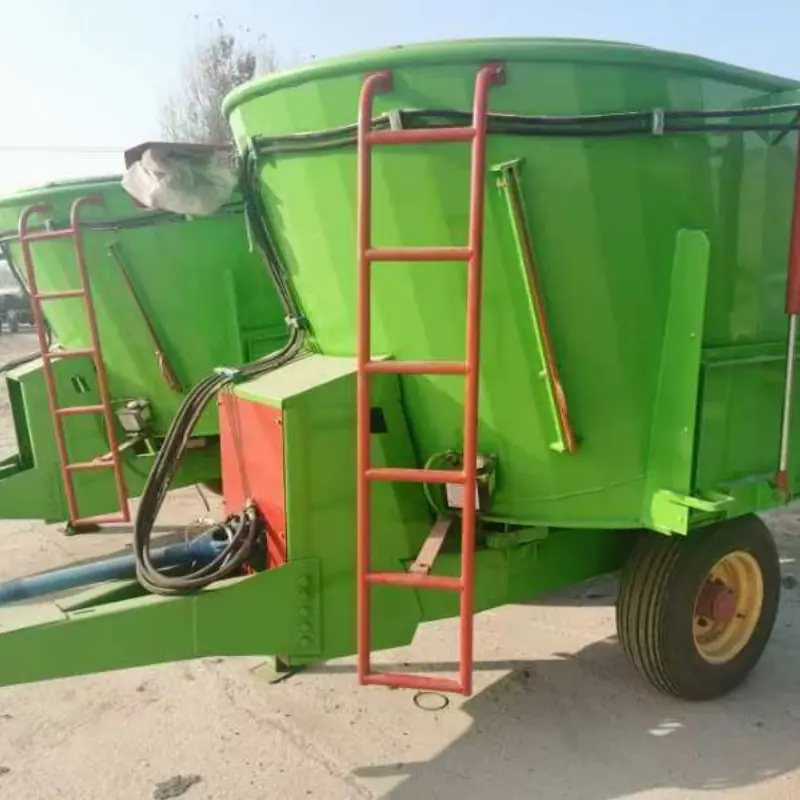 Tractor Pulled Vertical TMR Mixer — factory photo 12