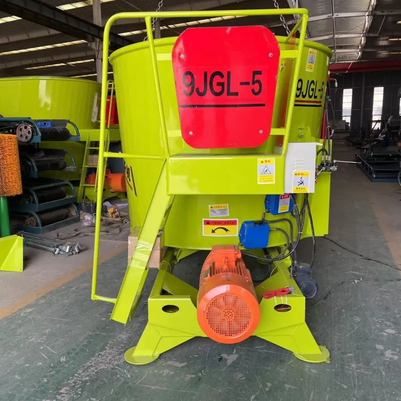 Tractor Pulled Vertical TMR Mixer — factory photo 13