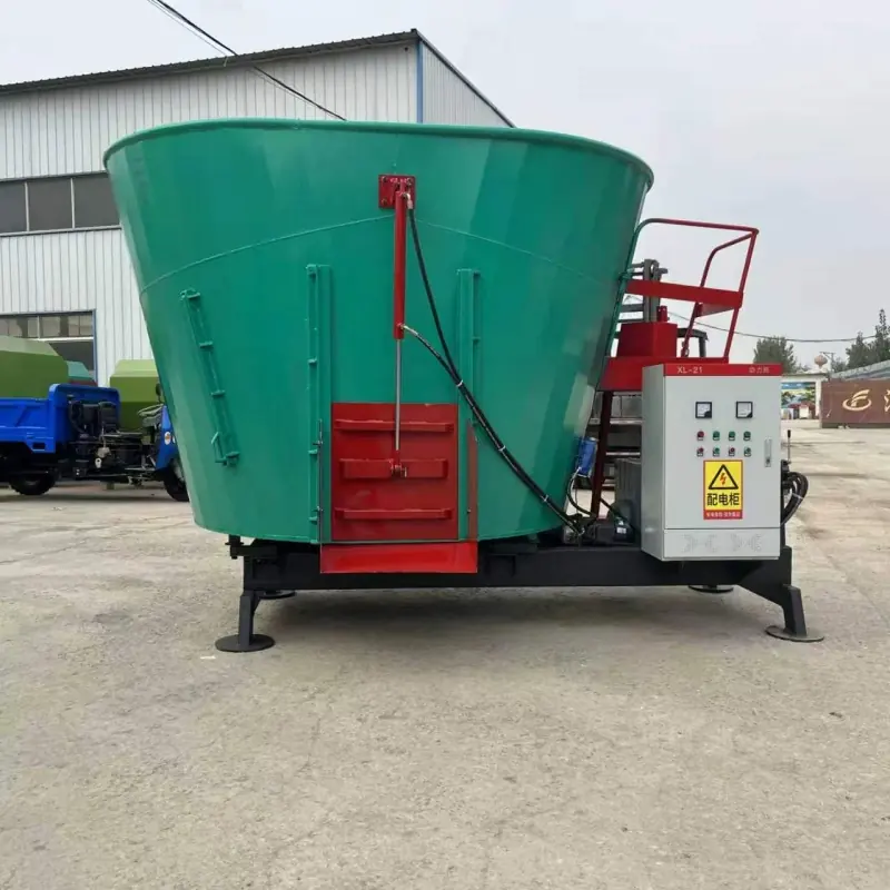 Vertical TMR Feed Mixer — factory photo 10
