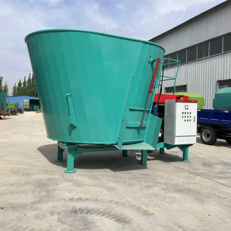Vertical TMR Feed Mixer — factory photo 13