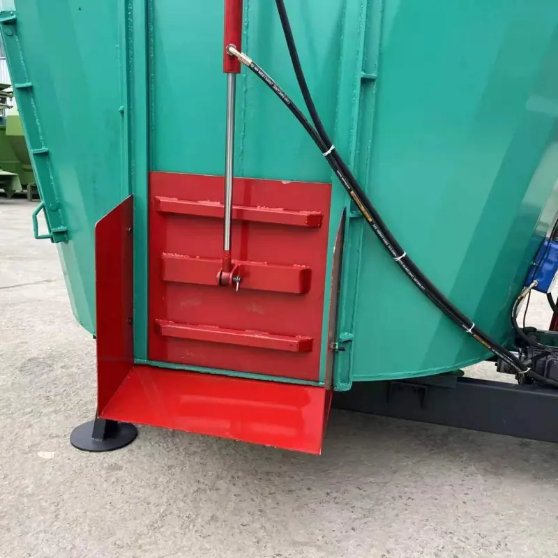 Vertical TMR Feed Mixer — factory photo 14