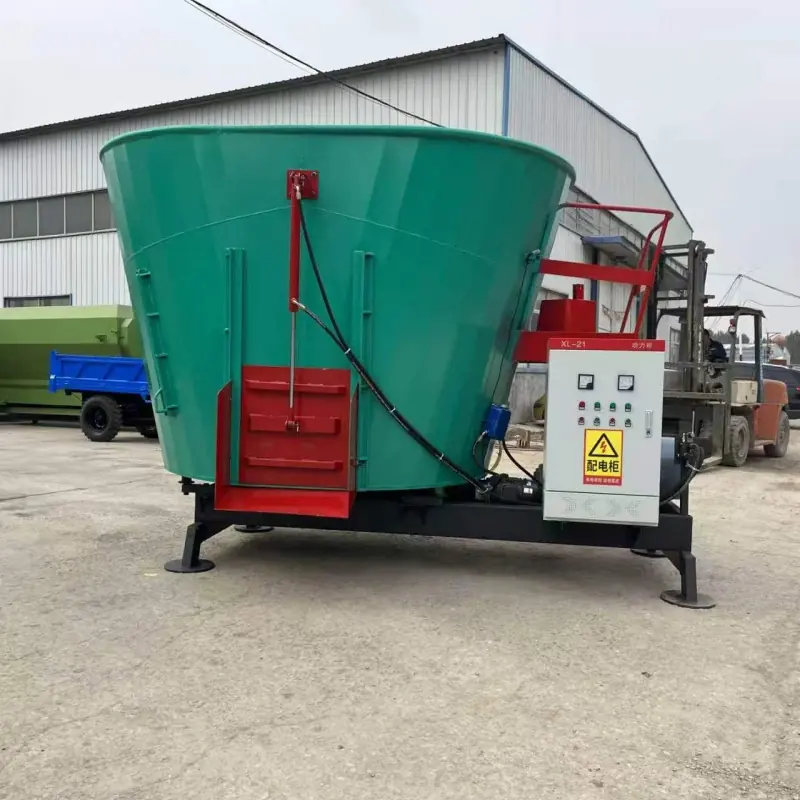 Vertical TMR Feed Mixer — factory photo 15